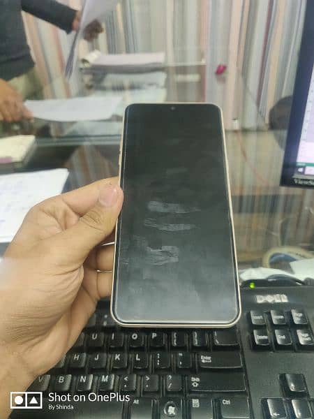 LG V60 thinq 9 by 10 condition 8