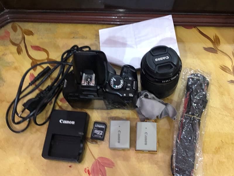 canon 450D DSLR camera with 80 200mm lenses 13