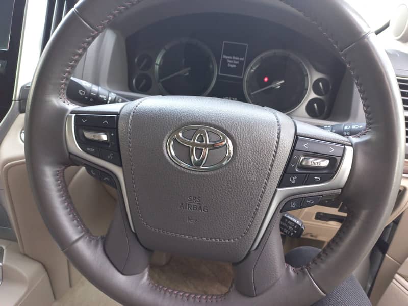 Toyota Land Cruiser AX Model 2018 15