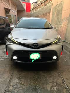 Toyota Prius Alpha 2014 0