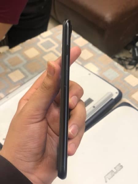 Iphone 7 plus 10/10 condition 128gb (with 5 covers) 4