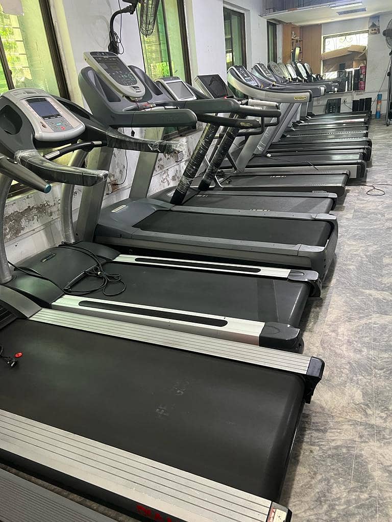 Treadmill Life fitness USA American Brand Refurbished Available 9