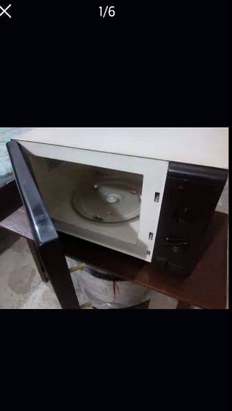 Branded Microwave Oven 1