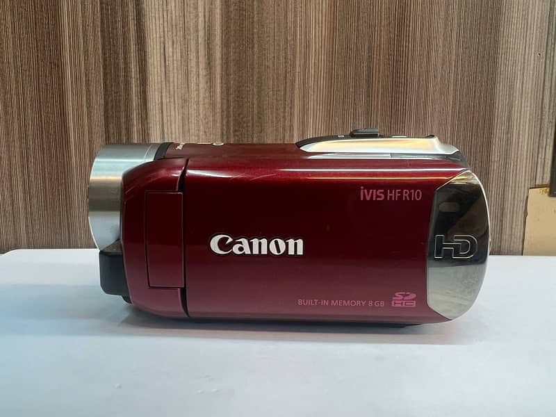 CANON HANDYCAM HFR 10 FULL HD FOR VLOGGING EXTERNAL MIC & HEADPHONE 1