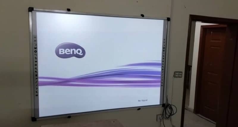 smart boart interactive touch screen panasonic , epson , benq , sony 1