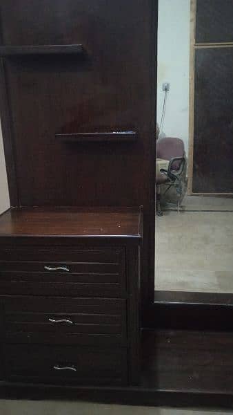 wooden dressing table 1