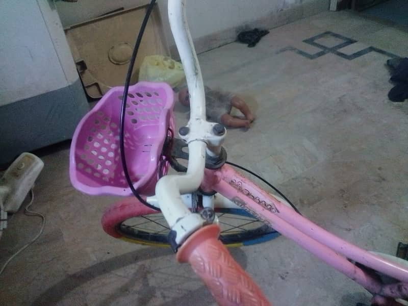 Imported cycle for kids original for 5 to 8 years like new 0