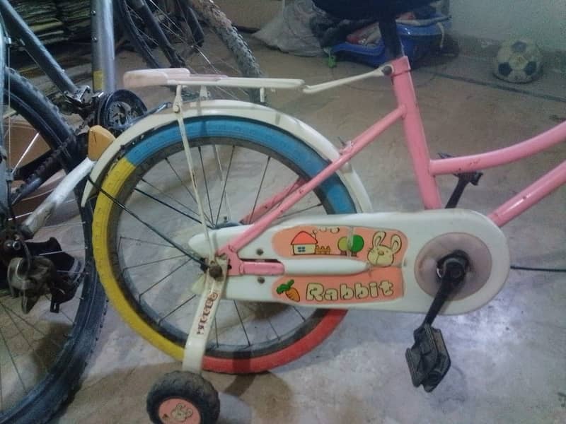 Imported cycle for kids original for 5 to 8 years like new 7