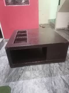 just like new available heavy weight solid table,,, urgent sale