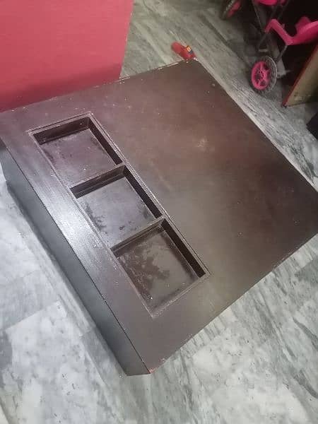 just like new available heavy weight solid table,,, urgent sale 1