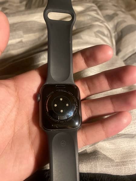 Apple watch series 6 (40mm) 1