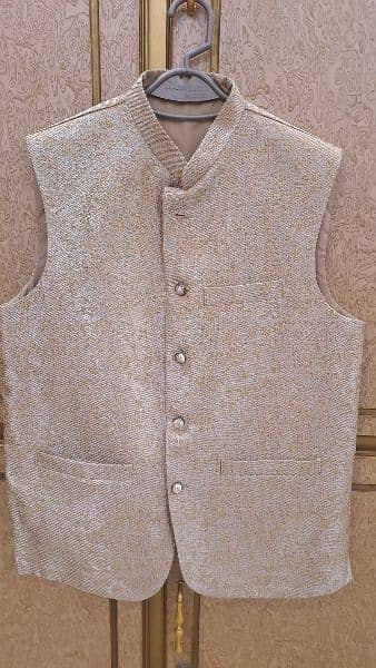 Wasit Coat for boski and white colour suits 1