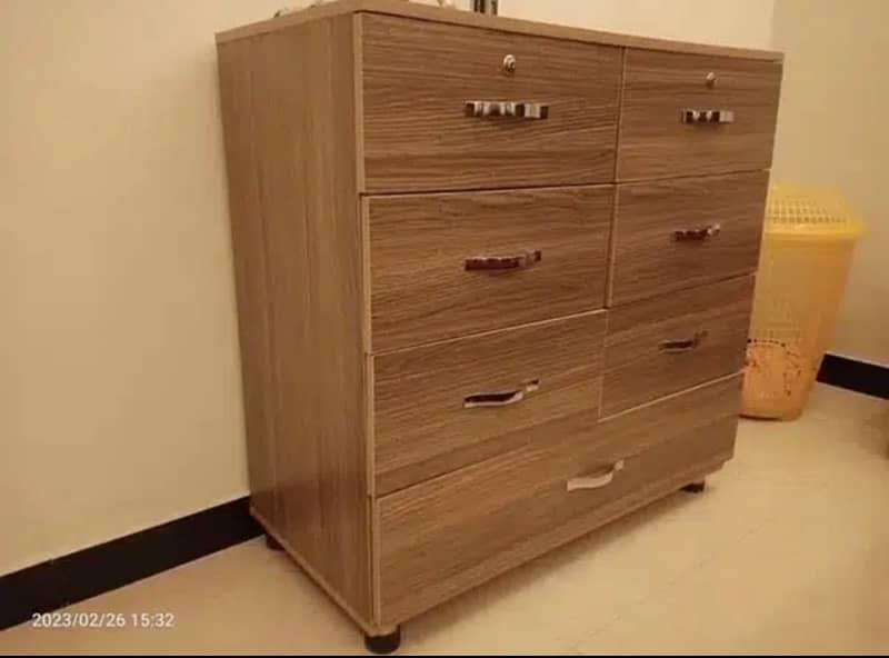 chester drawers for sale in good condition 2