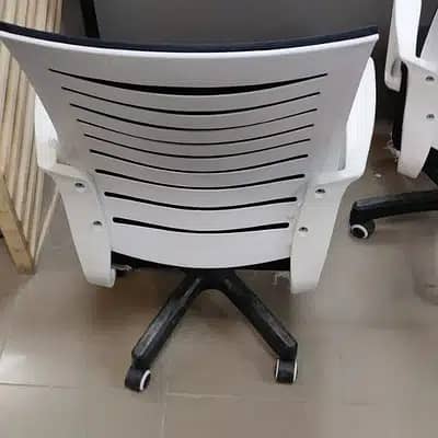 Mash back revolving Chairs Executive Quality 7