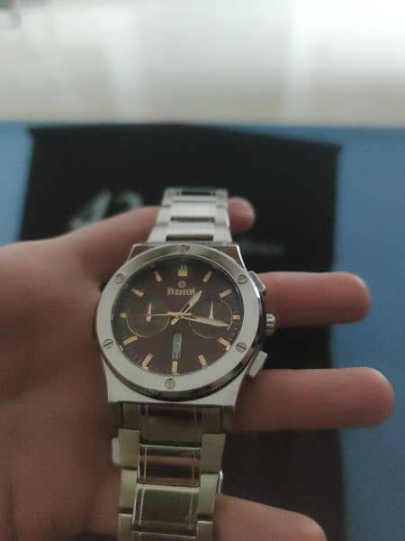 Original Sveston Sierra In excellent condition with box. Size 43mm. . 3