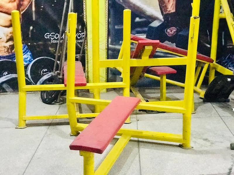 Bench press/Ellipticall Cycle/Gym Equipment 3