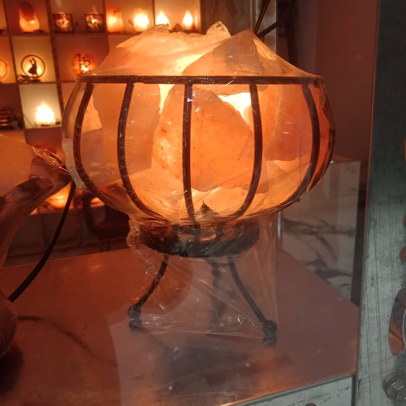 Himalayan Pink Salt Lamp For Home Decoration and bedroom lamp 3