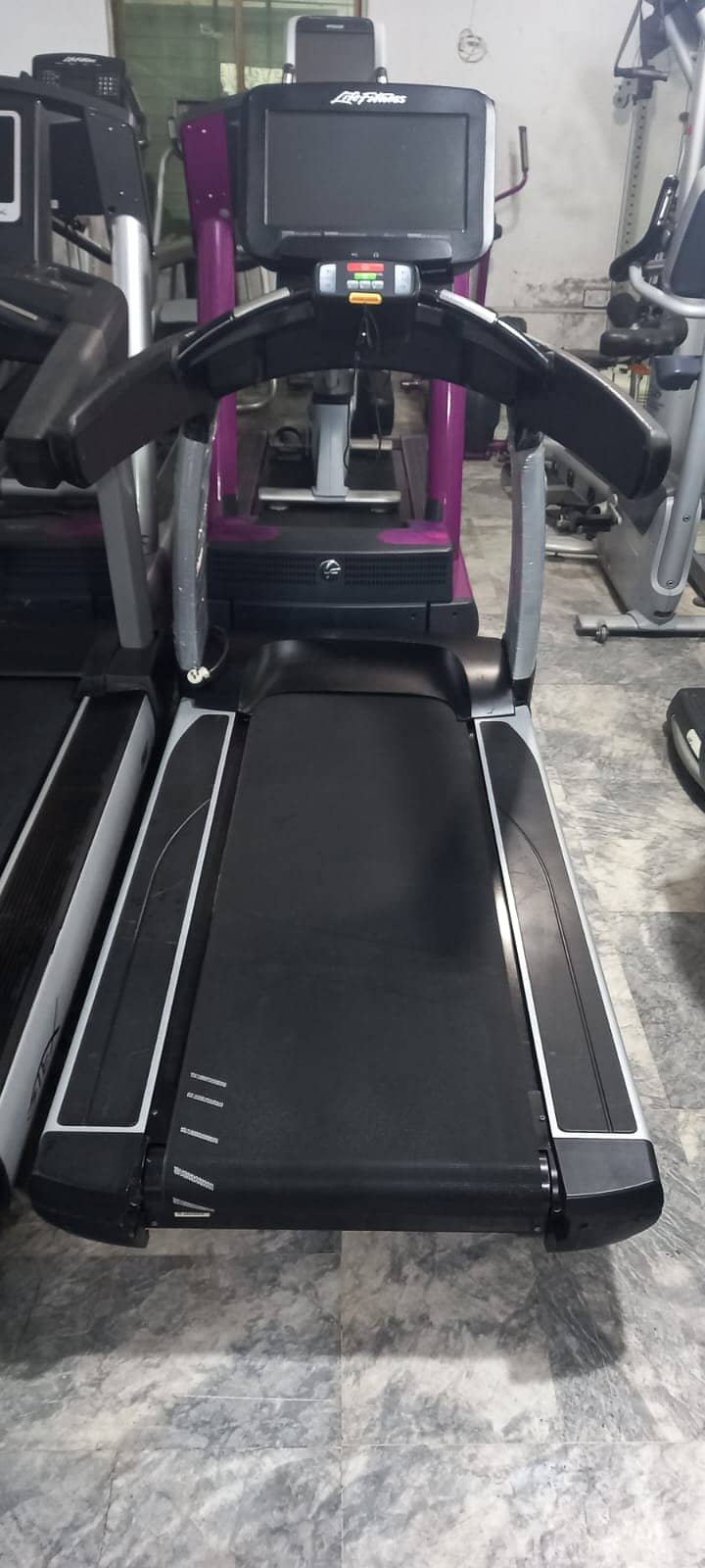 Life Fitness treadmill | elliptical | spin bike | dumbbell rod plate 14