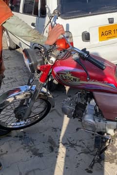 unique cd 70cc bike for urgent sale. Interested person can contact