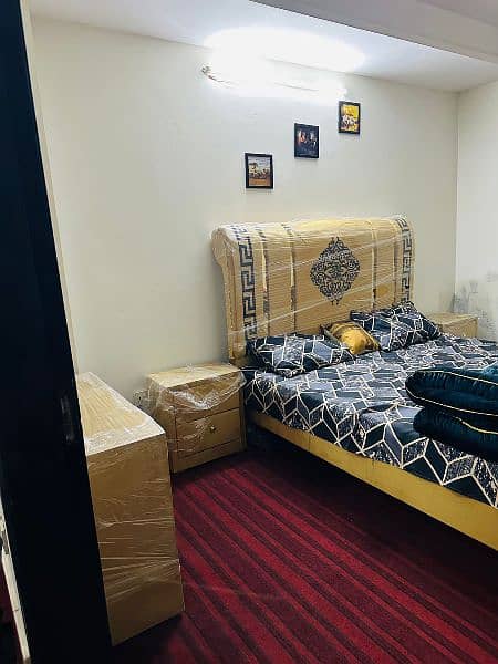 B-17 PER DAY 2bed flat fully furnished available for rent 1