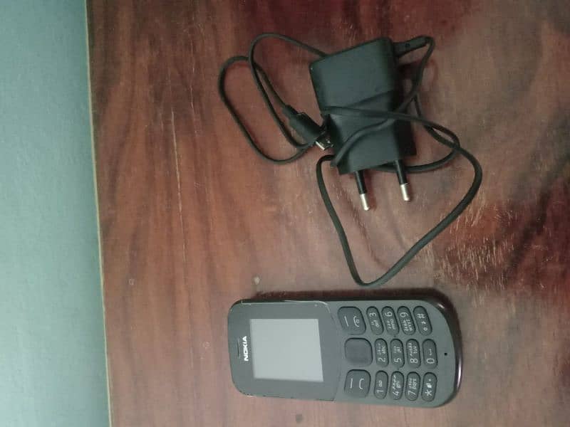 Nokia 130 Few days used. with Box. working no issue with cover 2