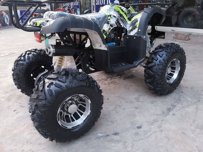 reverse gear 125cc jeep quad at 4 wheels delivery all Pakistan 8