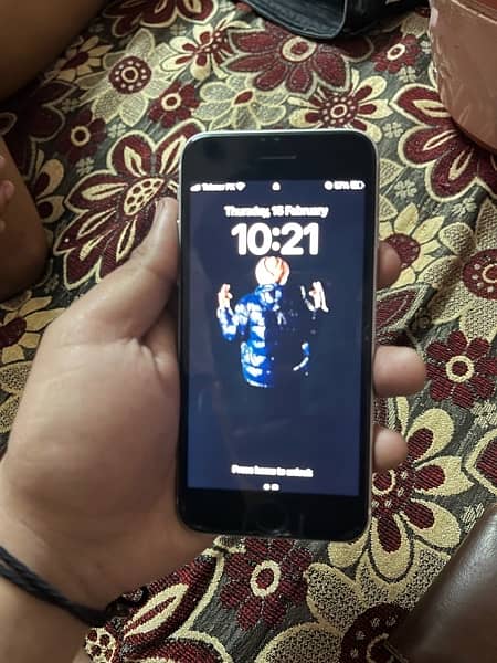 Iphone SE 2020 128GB Pta approved urgent sale 0