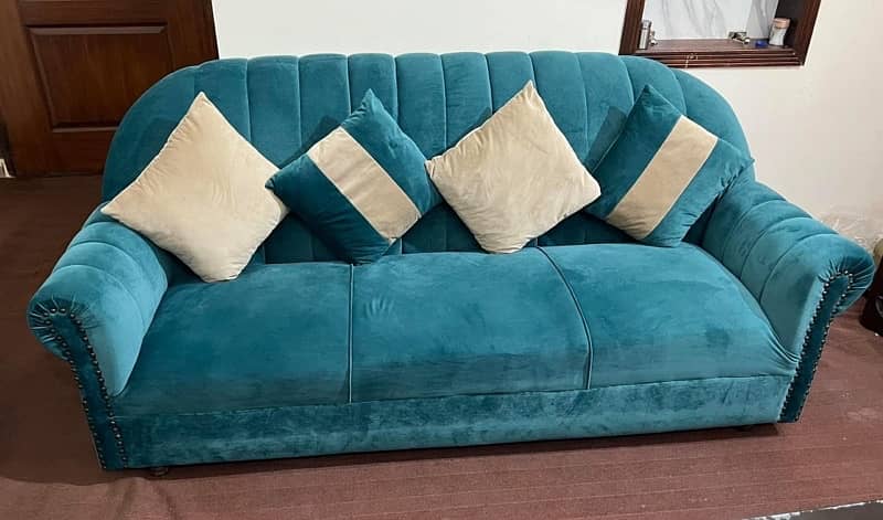 velvet sofa 4