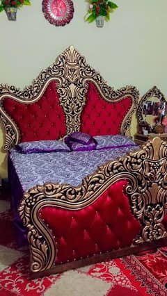 King bed/2 side table/ Shokais/ senghar mez very cheap price