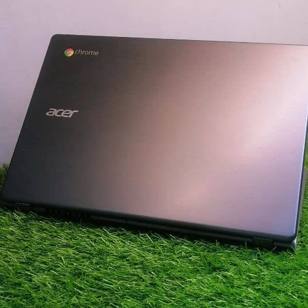 Acer Chromebook c740 128gb Storage 4gb Ram 1