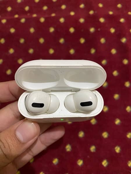 AirPods pro 4
