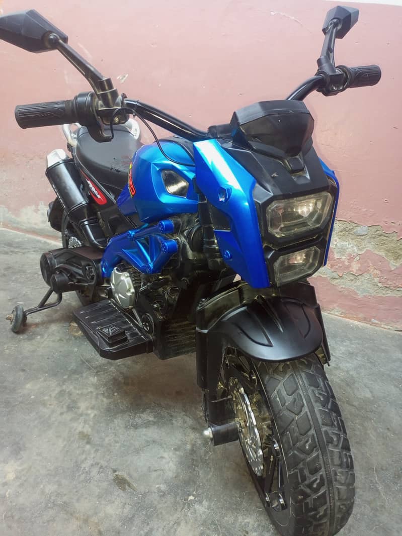 charging bike exciletar race rabar tair sound system condition clean 2