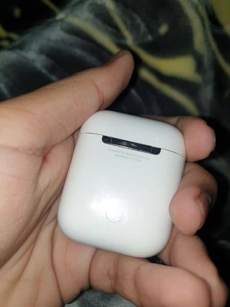 Apple Airpords Gen 2 for sale 1
