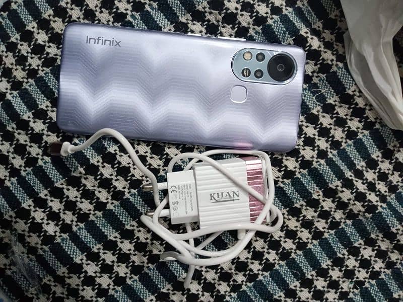 infinix hot 11s 6/128 with charger 1