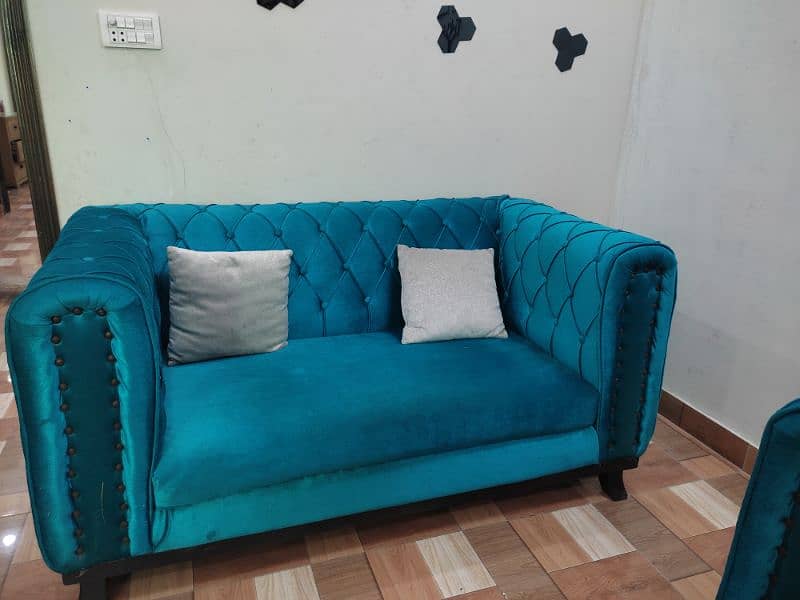 5 seater sofa pure wooden sofa excellent condition 4