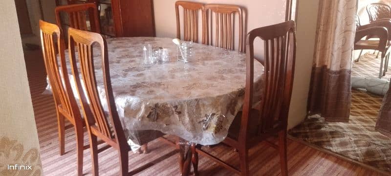 dinning table for sale made by pure taali. 4