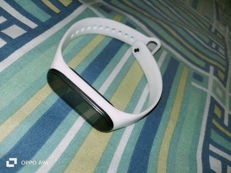 MI band 4 for sale in excellent condition 1