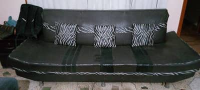 5seater sofa for sale 0