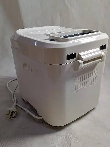 Automatic Bread Maker Machine, 2LB, 12 Functions, 550W, Imported 5