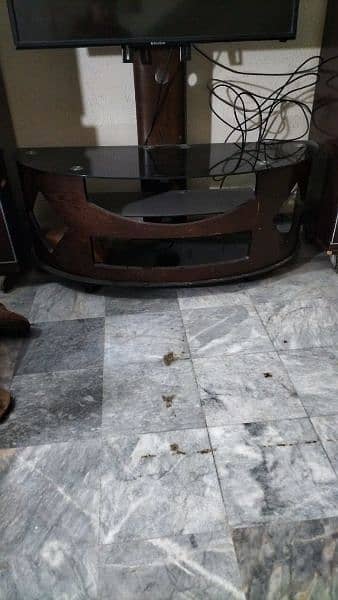 LED TV Stand Table in good condition 1