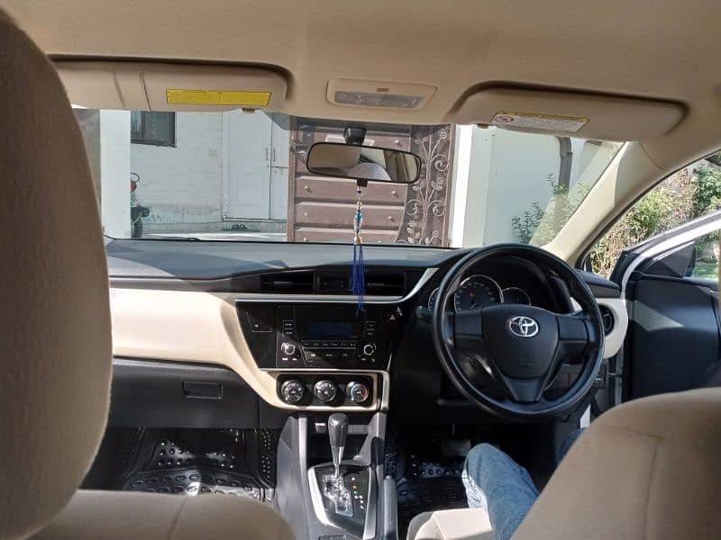 Toyota Corolla automatic XLI 2020 10
