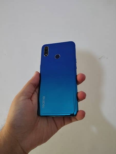 Realme 3 with box and charger 6