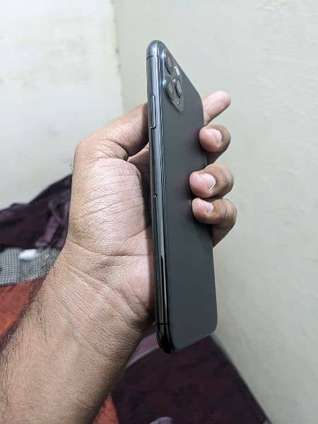 iphone 11 Pro Max 100 Battery Health Exchange OnePlus pixel Samsung 1