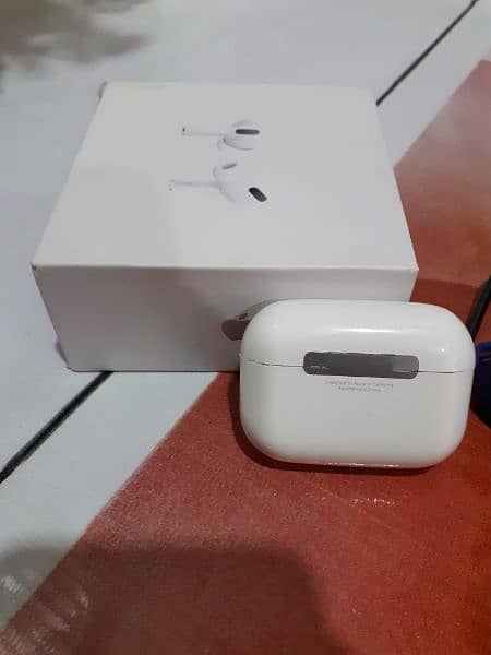 APPLE AIRPODS 5