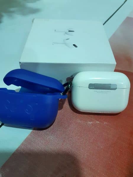 APPLE AIRPODS 6