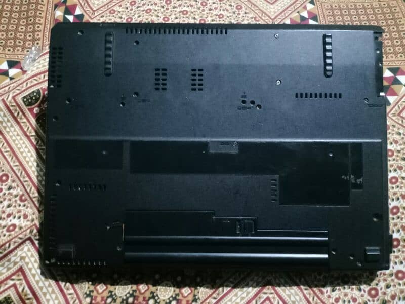Lenovo ThinkPad R61i 1