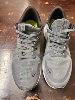 Nike Quest Running Shoes (Size UK 10)