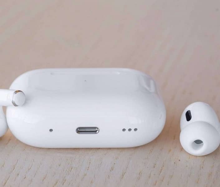 APPLE AIRPODS PRO 2ND GENERATION LASTEST (A+ JAPAN EDITION) 4