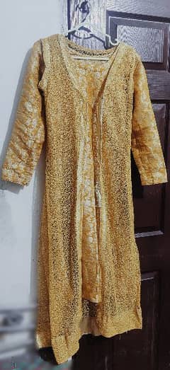 Yellow jammavar kmeez shlwar with stylish golden-open style upper