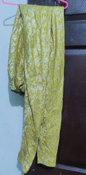 Yellow jammavar kmeez shlwar with stylish golden-open style upper 2